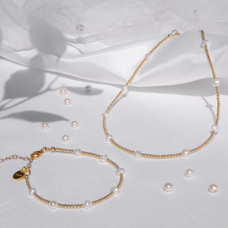Dainty Beaded Necklace with Freshwater Pearls