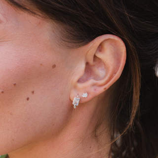 Oval Hoop Earring with Baguette Stone - Tomm Jewellery