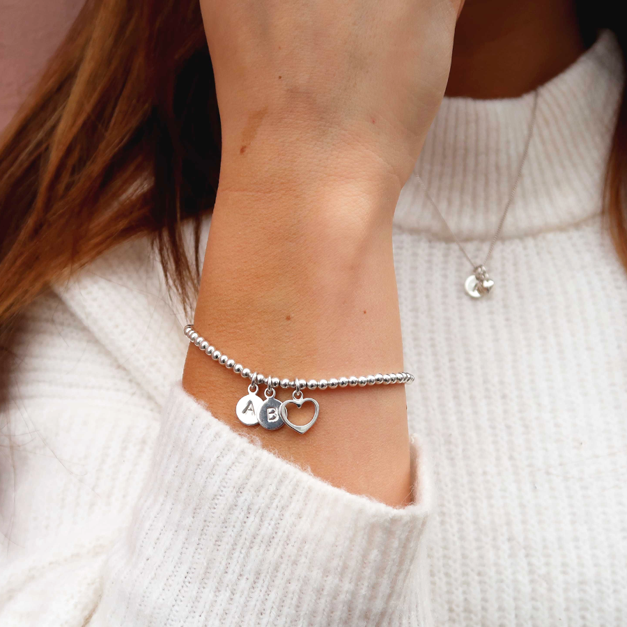 The Perfect Personalised Jewellery For Mum Tomm Jewellery