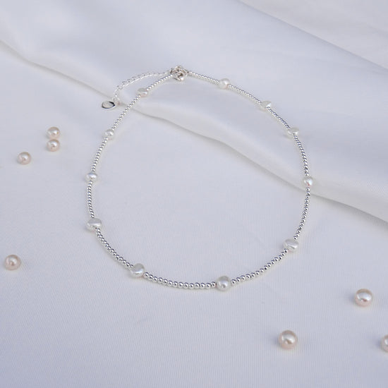 Load image into Gallery viewer, Dainty Beaded Necklace with Freshwater Pearls
