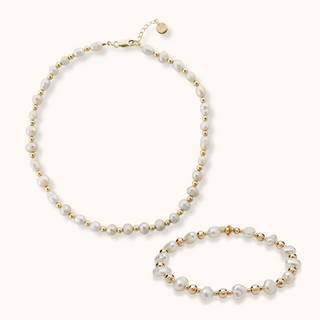 Freshwater Pearl Necklace & Bracelet Set