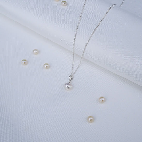 Silver Single Freshwater Pearl Pendant Necklace