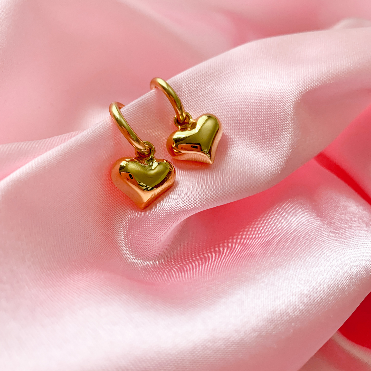 Chunky 2025 heart earrings